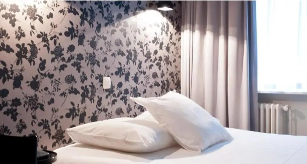 Hotel Queen Anne Brussels 3*,